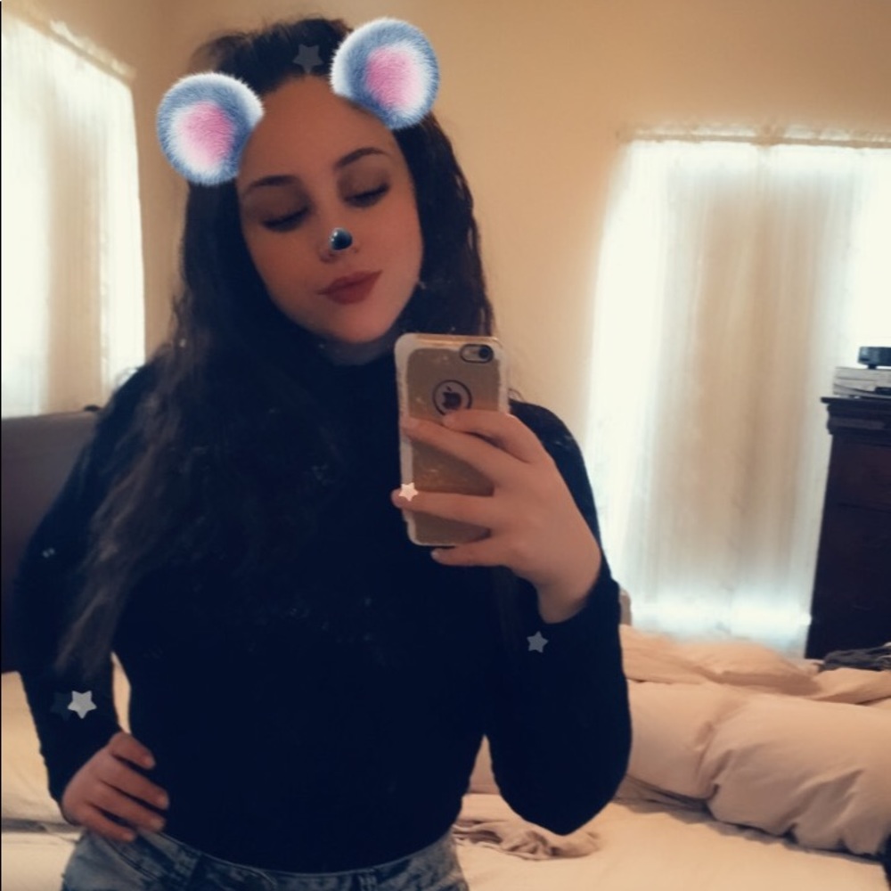 Meet your Posher, Rolanna